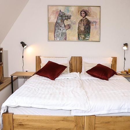 Legat Kuca Za Odmor Hotel Пале Екстериор снимка