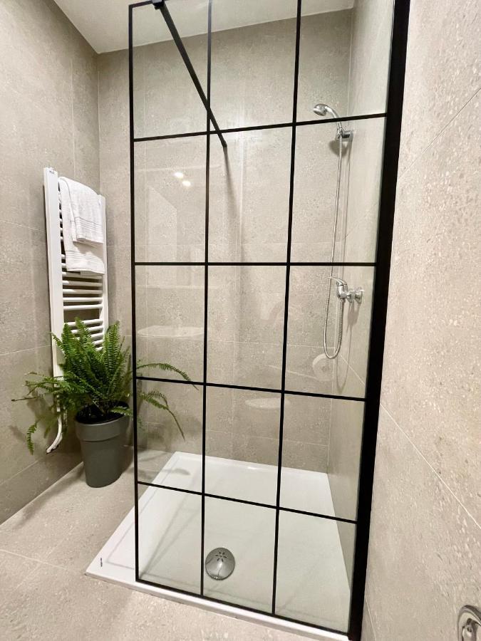 Legat Kuca Za Odmor Hotel Пале Екстериор снимка