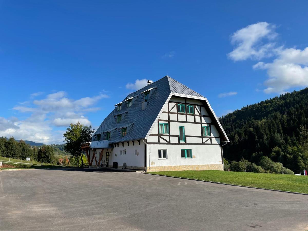 Legat Kuca Za Odmor Hotel Пале Екстериор снимка