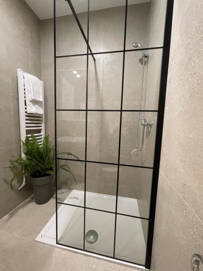 Legat Kuca Za Odmor Hotel Пале Екстериор снимка