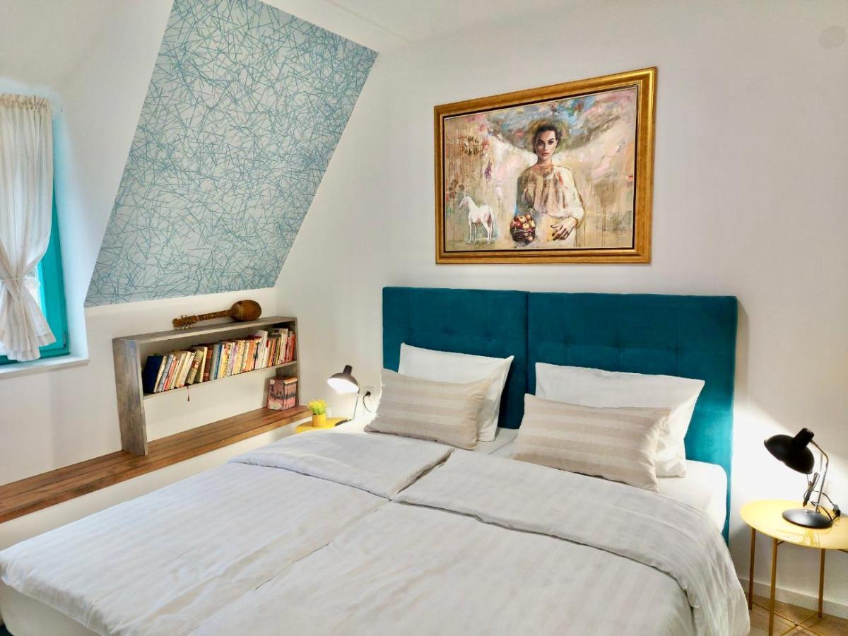Legat Kuca Za Odmor Hotel Пале Екстериор снимка